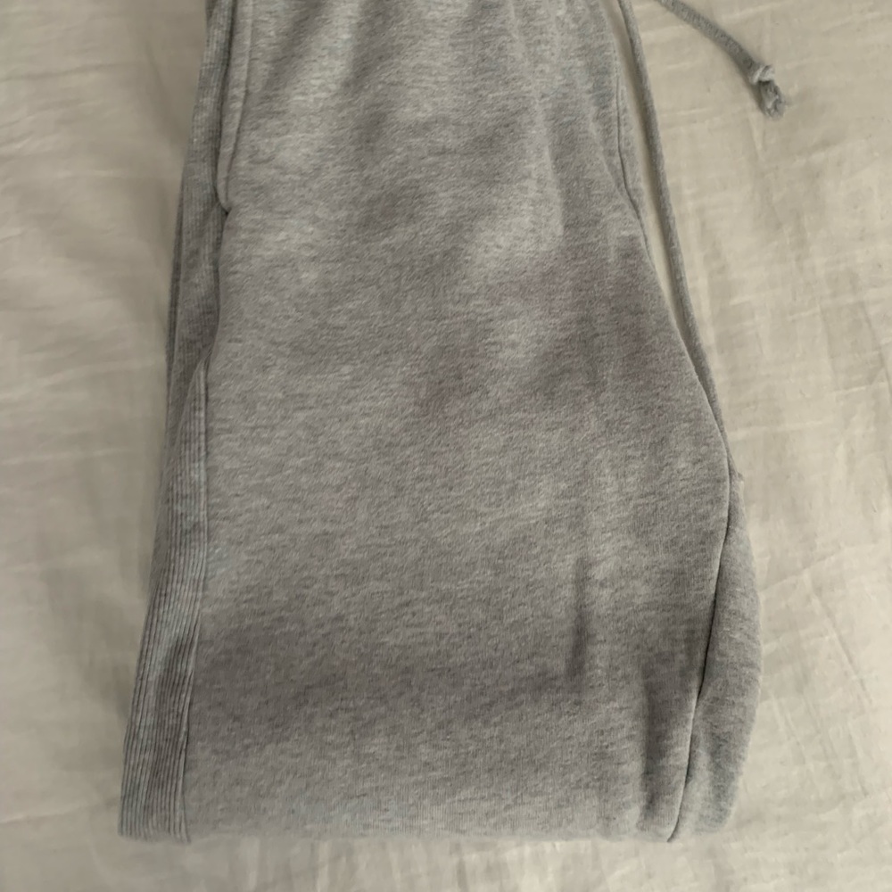 Joggers - Picture 3 of 3
